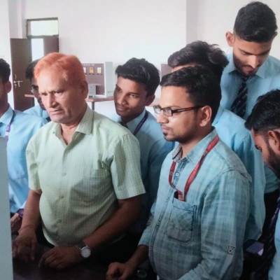 Discover a Career-Focused BBA Institute in Lucknow: 