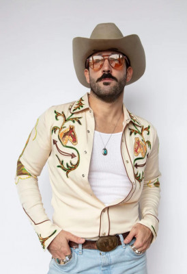 Sophisticated and Eco-Friendly Calabasas Clothing at H Bar C: 