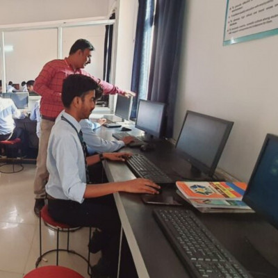 Fast-Track Your IT Career with Diploma in Computer Science at SVN: 