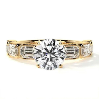 18K Yellow Gold Diamond Ring for Women Setting with Bezel Set Emerald Cut Diamonds: 