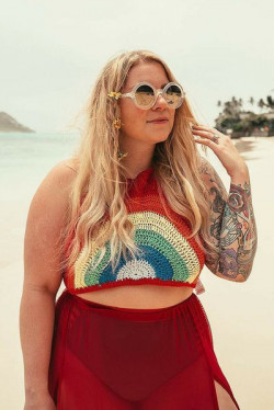 Cute red color beach vacation outfit, plus size fashion beach outfits, simple beach outfit for chubby: Beach outfit,  Plus size outfit  