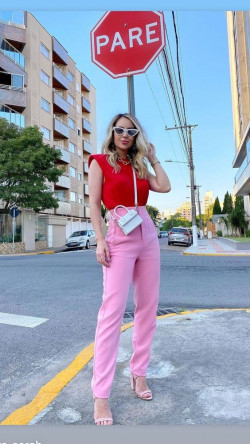 Trendy Crop Top With Light Pink Pants: High Waisted  