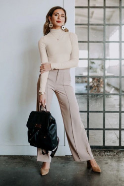 Lookbook chic dress spring professional outfits and bags, business casual: 