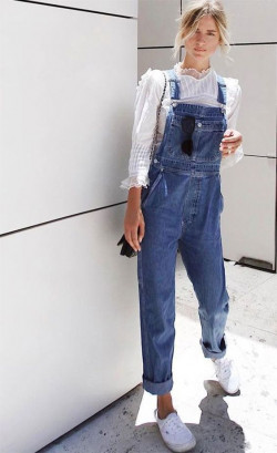 Dungaree dresses ideas with white shirt, trousers, jeans, denim romper suit, swag dungaree outfits: 