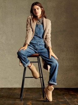 Winter colour outfit ideas with denim dangri dress, shirt, 90's dungaree outfits fashion, cute attire for girls: 