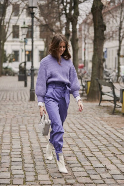 Purple and burgundy colour outfit, must try with vioet trouser, long sleeve purple sweatshirt, trendy purple outfits: 