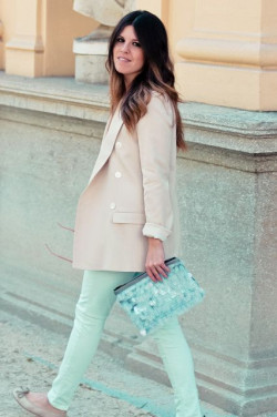 Sea Green And White Outfit Ideas For Girls: 