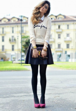 Outfit style with skirt, tights, leggings, leather skirt: Black Leggings  