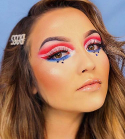Cute Makeup Ideas For 4th July Independence Day: 
