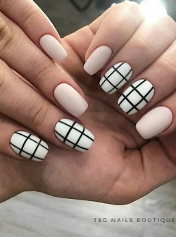 Nail Designs With Lines: Nail art  