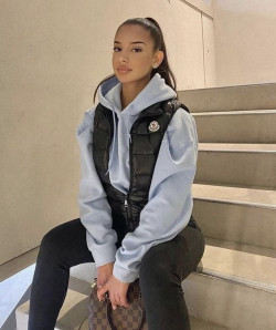 Drippy Back To School Outfits | Instagram fashion with jacket: Baddie Outfits,  winter outfits  