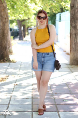 How To Wear Shorts For Plus Size: 