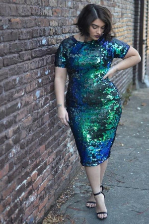 Plus size green sequin dress: 