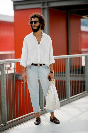 Cropped jeans and loafers men: 