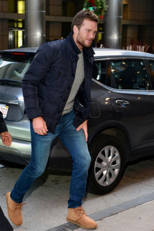 Tom brady ugg boots  new england patriots: 