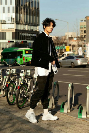 Chinese street fashion men le coq sportif: 