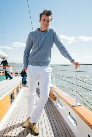 Outfit inspiration nautical style men, sailor costume: 