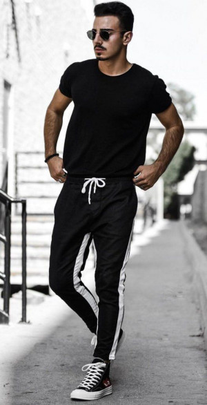 Black joggers outfit men  active pants, cargo pants, t-shirt: 