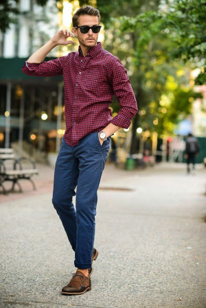 Red shirt with navy pants: 