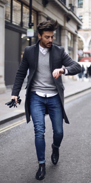Male black chelsea boots outfit: 