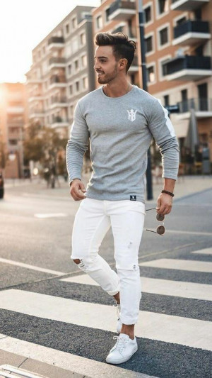 White classy outfit with jeans, t-shirt: 