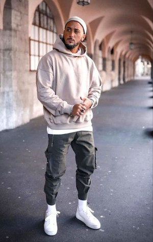 40 Best Hoodie Outfits For Men Images in May 2023