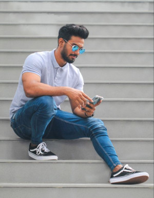 Outfit Instagram with jeans, t-shirt: 