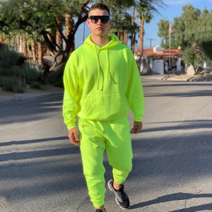 Clothing ideas conjunto neon hombre high-visibility clothing: 