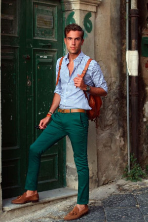 Color shirt suits for green pants: 
