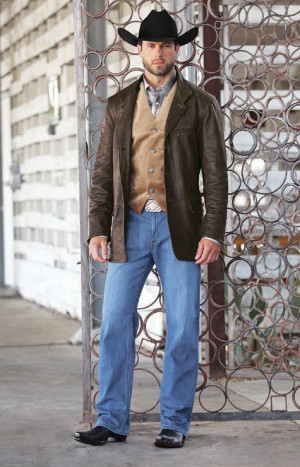 Look inspiration cowboy outfit jeans, western wear: 