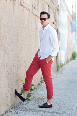 Red and white outfit men: 