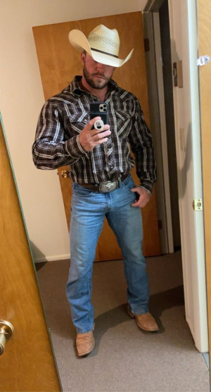 30 Best Men's Cowboy Outfits Images in January 2024