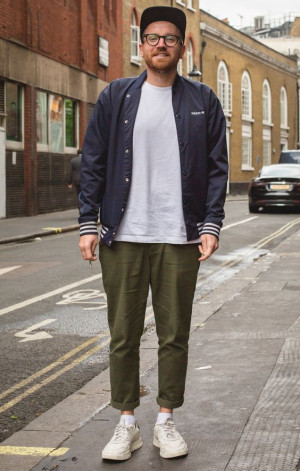Olive chinos white sneakers, men's apparel: 