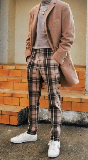 Beige turtleneck mens with plaid pants: 