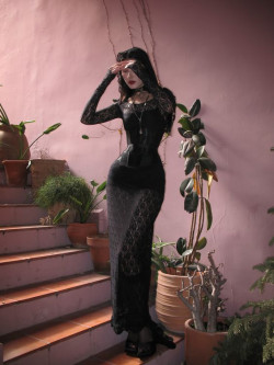 2024 Latina Baddies: Charlotte Simone Rocks Saint Petersburg in Tae Park's Edgy Black Hair Outfit: 