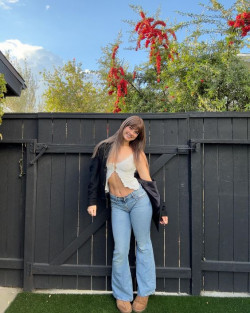 Sun's Out and So is Her Hot Black and White Outfit in the Garden!: Jeans  
