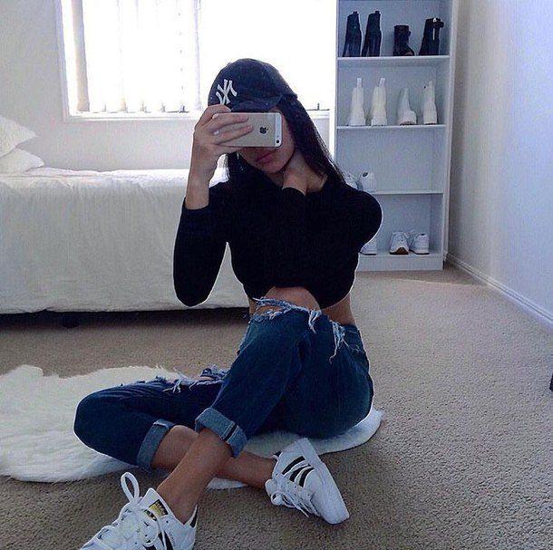 Styles to Wear Ripped Jeans for Teenage Girls...: Ripped Jeans,  Cute Tumblr Outfits  