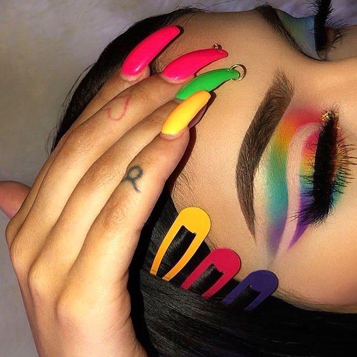 Slay .. Just love makeup.... Find beauty tips, makeup workshops: 