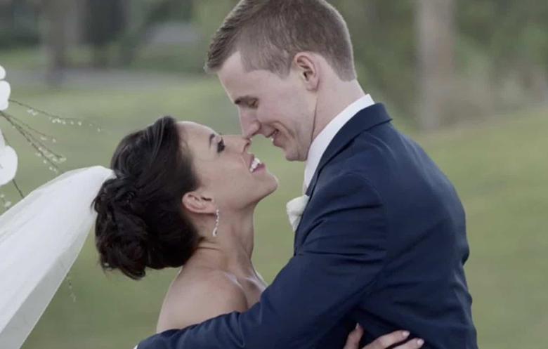 Bride & Groom Stand At The Altar, Wedding Guests Have No Idea They’re About To Witness A Miracle - Celbmag: 