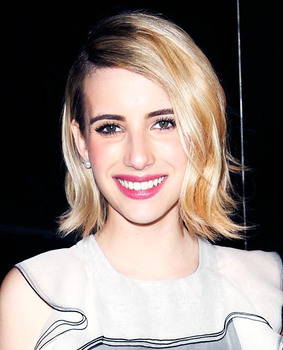 Emma Roberts’ Wavy Bob: 