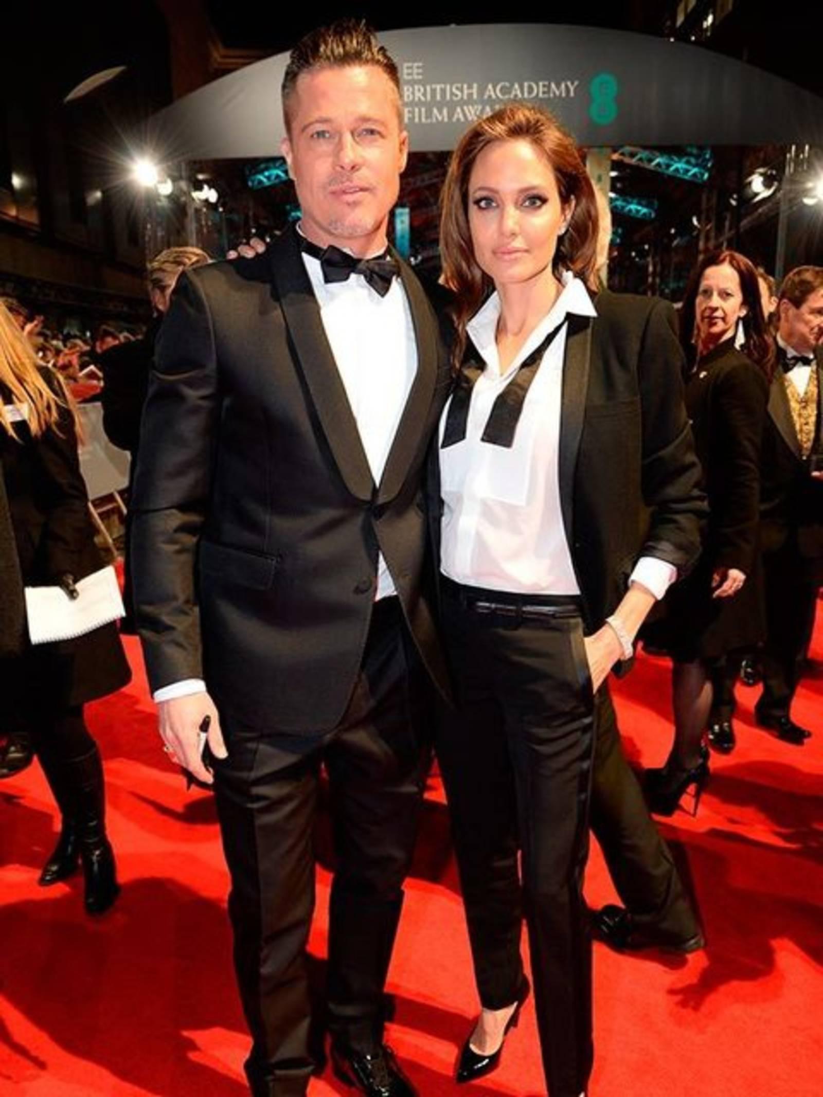 Brad Pitt and Angelina Jolie Wearing Matching Outfit At An Event - #Matching Couple Outfit: 