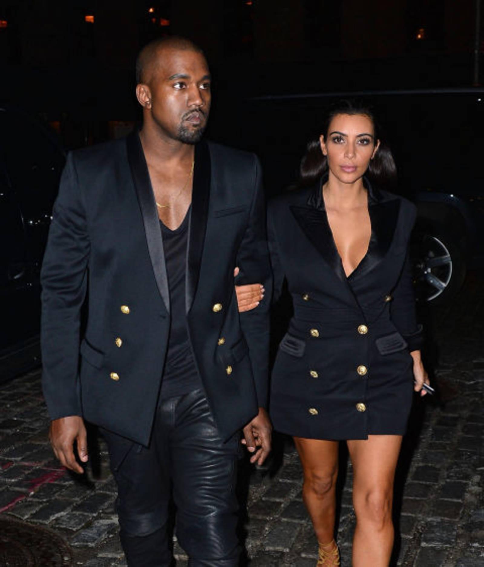 Kim Kardashian and Kanye West Both are looking awesome in black matching outfits!: 