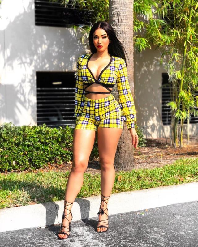 Girl Wearing Cher Plaid short Set | Swag Outfit Ideas: Cool Fashion,  Swag outfits,  Girl Style,  Black Girl Fashion  