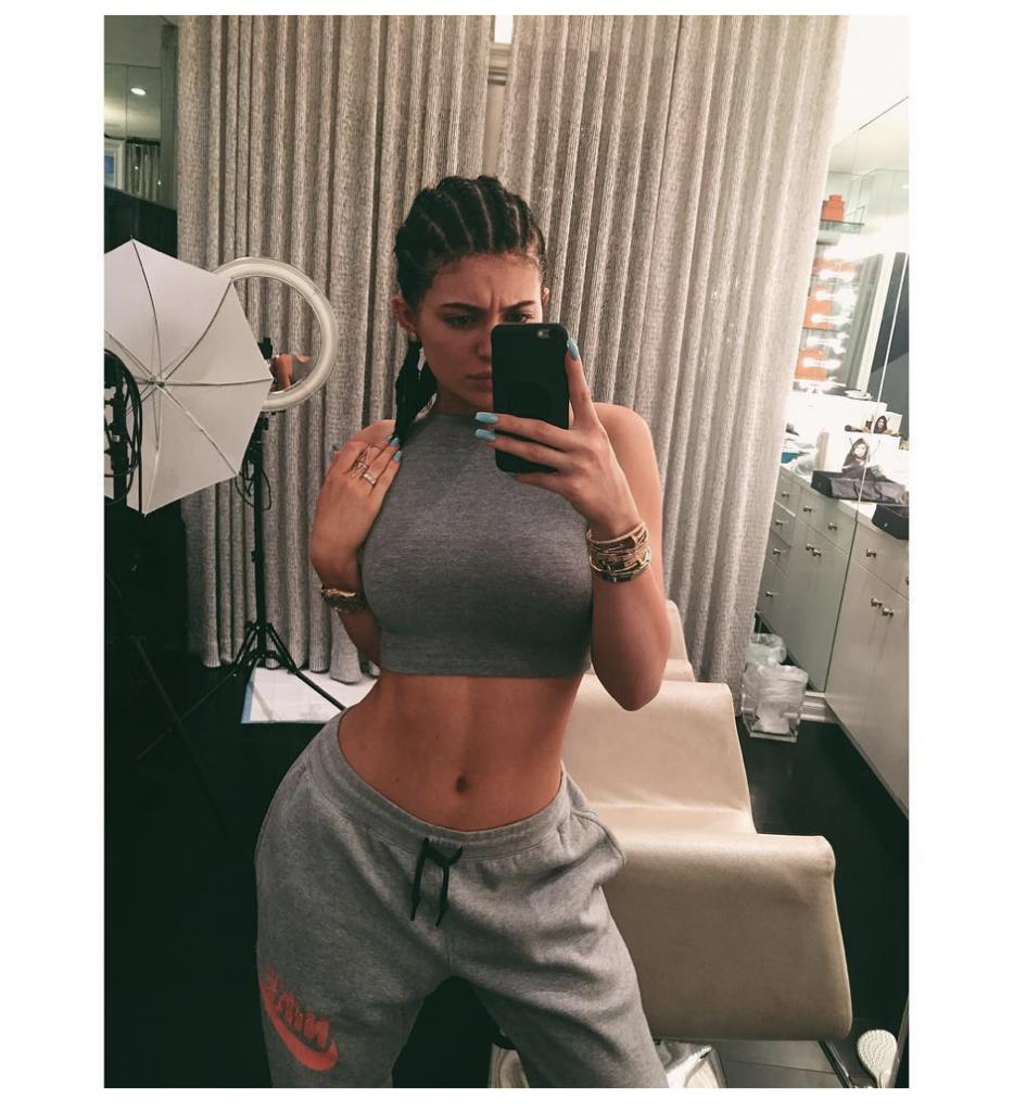 Culture Vulture: Kendall Jenner Sports Afro For Vogue ... Faces Brutal Backlash!: Sports Pants,  Sports bra  