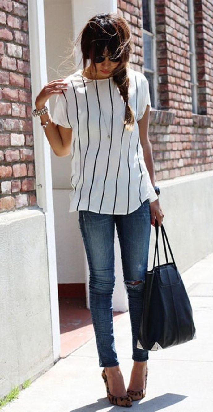 Stylish Summer Work Outfit With Jeans You Should Try Jeans Outfit Ideas - Denim Outfits 2019: Jeans Outfit,  Outfit with jeans,  Jeans Outfit Ideas,  Denim Outfits,  Denim T-Shirt  