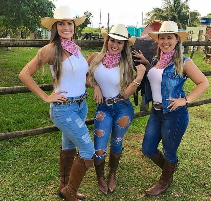 Cowgirl Outfit Ideas for Fall: Cowboy boot,  Western wear,  Lapel pin,  Cowgirl Outfits,  Country Outfits  