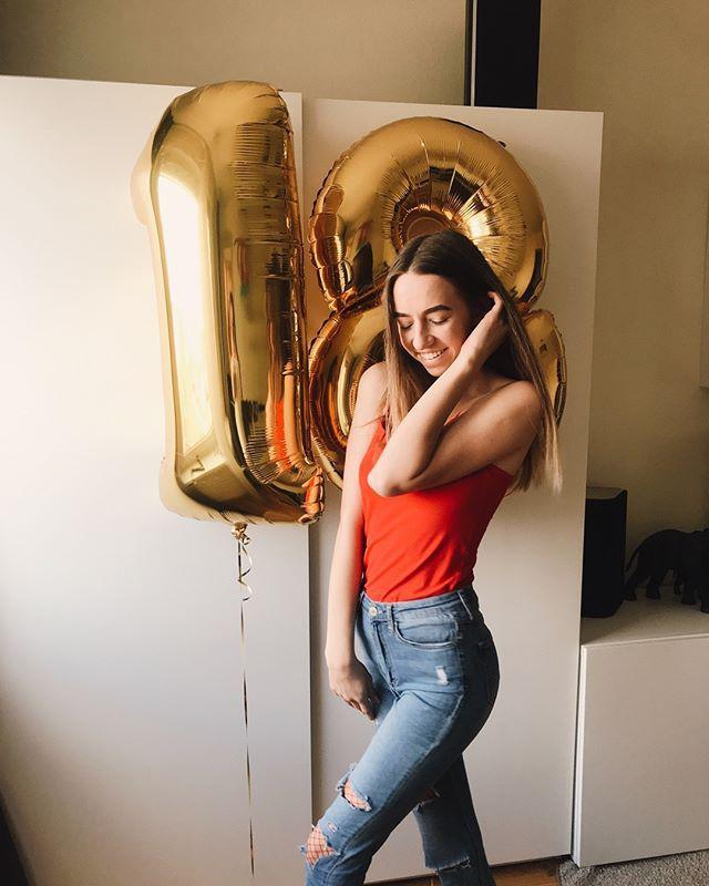Thank you all for all of the birthday wishes!❤️??? . . . . . . . .#...: Birthday Party Outfit,  Birthday Photoshoot  