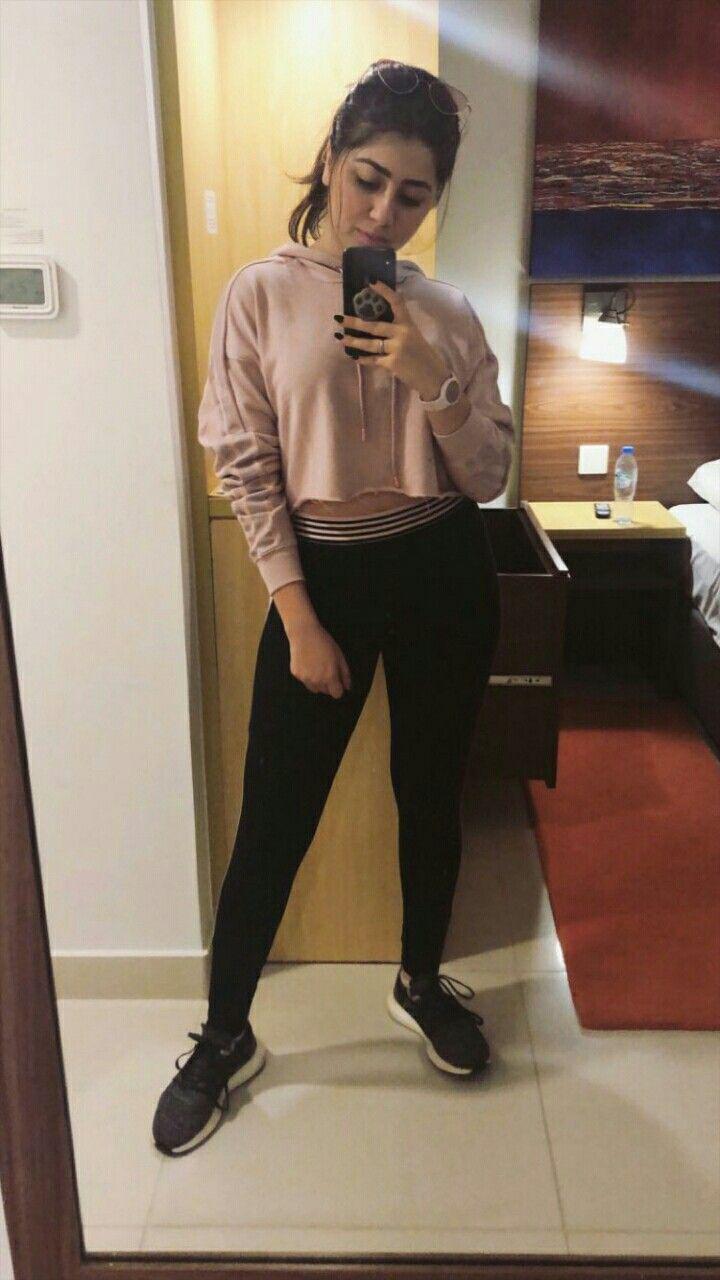 Aditi bhatia mirror selfie, Aditi Bhatia: Child actor,  Aditi Bhatia,  Daniel Radcliffe,  Aashika Bhatia  