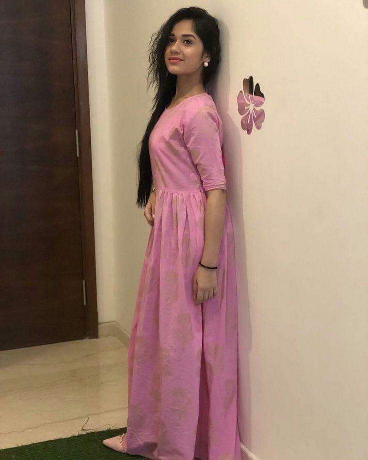 Jannat zubair dress: Jannat zubair,  Pankti Sharma,  Avneet Kaur,  Ritvik Arora,  Hot TV Actress  