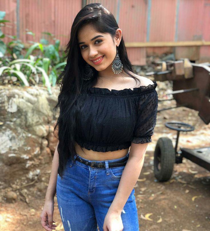 Jannat zubair hot on Stylevore